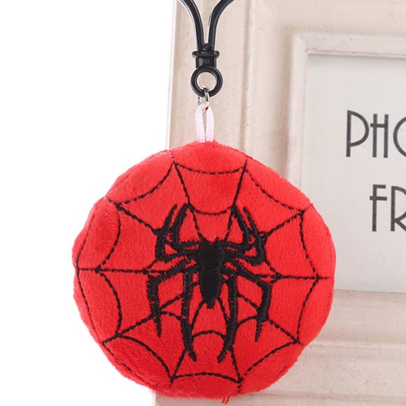 Super Hero Backpack Poms Set - Picture 3 of 5